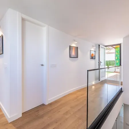 Modern Balcony House - Solarium Terrace 度假居 Arafo