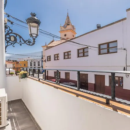 Modern Balcony House - Solarium Terrace - Parking *