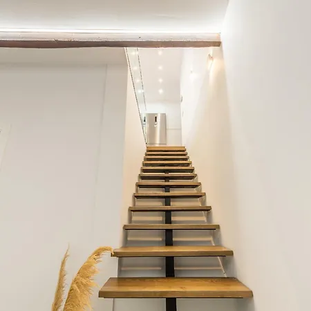 Modern Balcony House - Solarium Terrace - Parking Σπίτι διακοπών